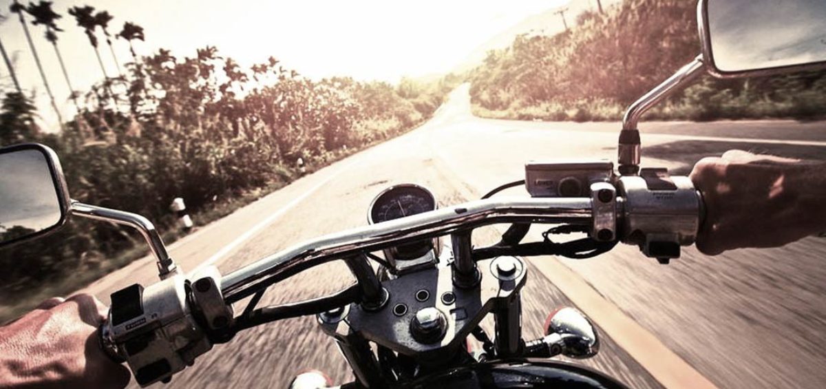 Consejos-para-montar-moto-en-verano